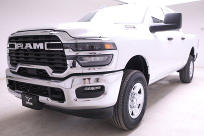 New 2025 RAM 2500 Tradesman w/ Chrome Appearance Group