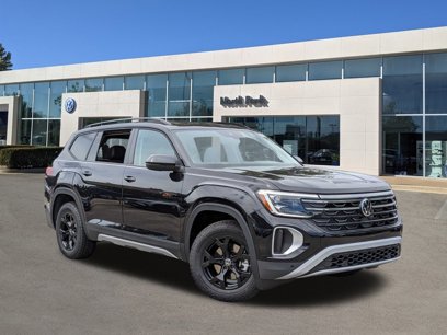 New 2024 Volkswagen Atlas Peak Edition SE