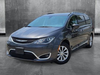 Used 2018 Chrysler Pacifica Touring-L