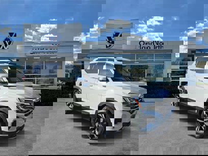New 2025 Volkswagen Atlas SE