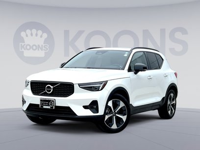 Certified 2023 Volvo XC40 B5 Ultimate w/ Climate Package