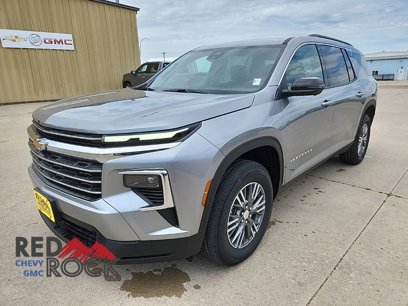 New 2025 Chevrolet Traverse LT w/ Driver Confidence Package