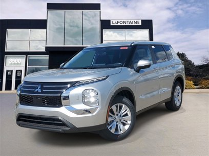 New 2025 Mitsubishi Outlander ES