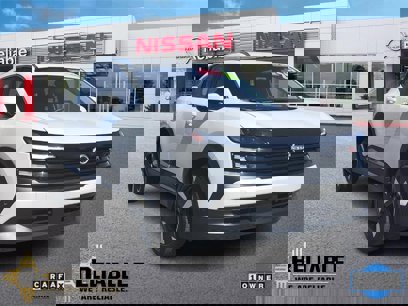 Certified 2025 Nissan Kicks SR