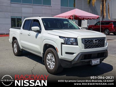 Used 2022 Nissan Frontier SV w/ Technology Package