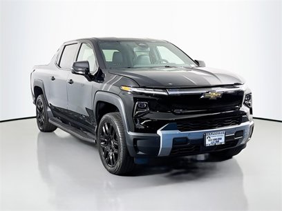 New 2025 Chevrolet Silverado EV LT w/ LPO, Dark Package Plus