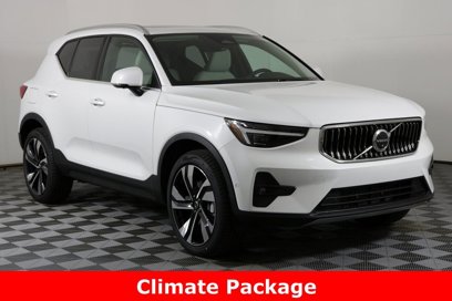 Used 2025 Volvo XC40 B5 Ultra w/ Protection Package Premier