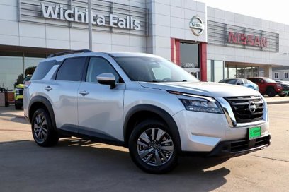 Certified 2025 Nissan Pathfinder SV