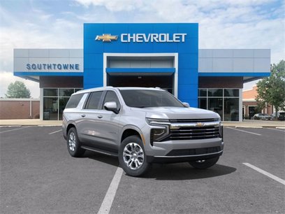 New 2025 Chevrolet Suburban LT w/ Sun And Tow Package