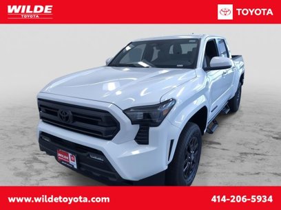 New 2025 Toyota Tacoma SR5