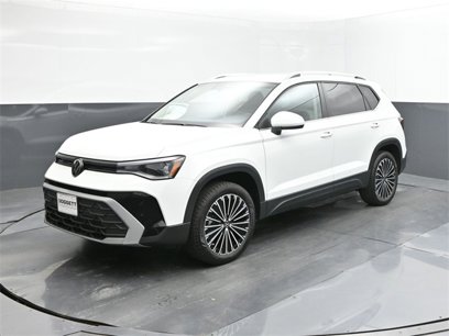 New 2025 Volkswagen Taos SE