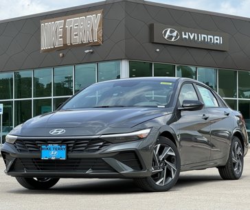 New 2025 Hyundai Elantra Sport