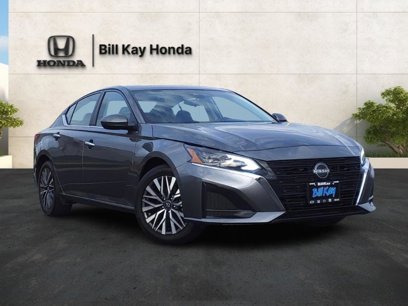 Used 2023 Nissan Altima 2.5 SV