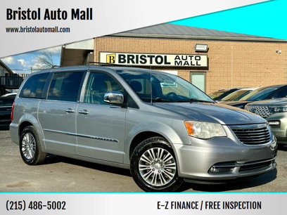 Used 2014 Chrysler Town & Country Touring-L w/ Driver Convenience Group
