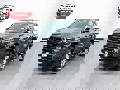 New 2025 Toyota Tacoma SR5