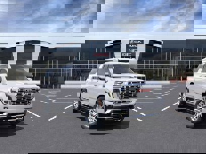 New 2025 GMC Yukon XL Denali w/ Sun & Power Step Package