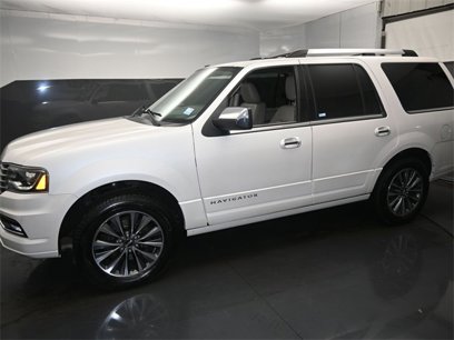 Used 2016 Lincoln Navigator Select