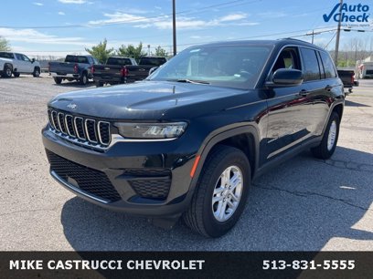 Used 2023 Jeep Grand Cherokee Laredo