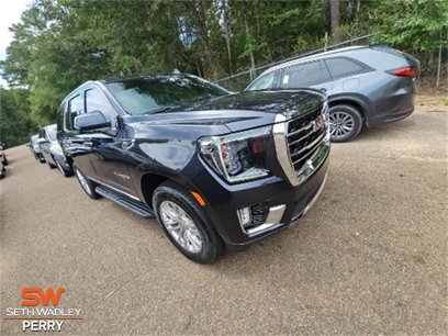 Used 2023 GMC Yukon SLT w/ SLT Luxury Package