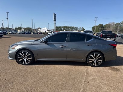 Used 2022 Nissan Altima 2.5 SR