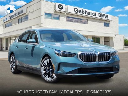 New 2025 BMW i5 xDrive40 w/ Premium Package