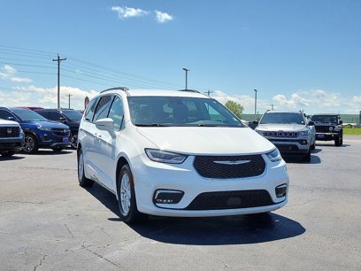 Used 2022 Chrysler Pacifica Touring-L