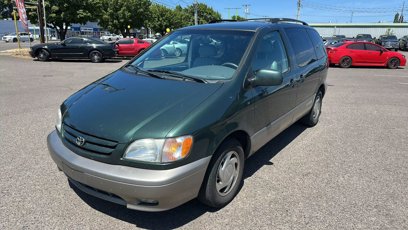 Used 2002 Toyota Sienna XLE