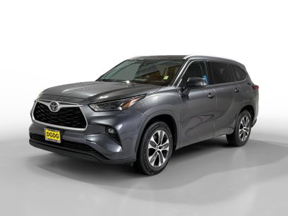 Used 2022 Toyota Highlander XLE