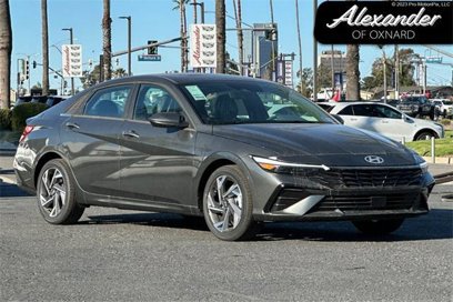New 2025 Hyundai Elantra SEL