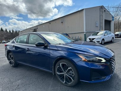 Used 2023 Nissan Altima 2.5 SR