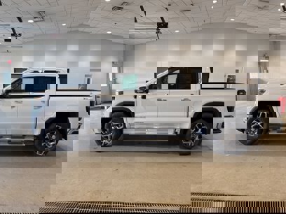 New 2025 GMC Sierra 1500 SLT w/ SLT Premium Plus Package