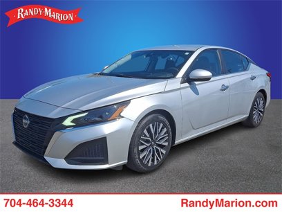 Used 2023 Nissan Altima 2.5 SV
