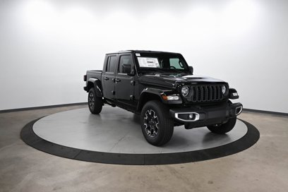New 2025 Jeep Gladiator Sport S w/ Premium Package
