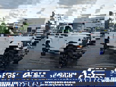 New 2025 Jeep Gladiator Sport