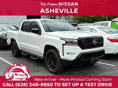 Used 2023 Nissan Frontier SV w/ Midnight Edition Package