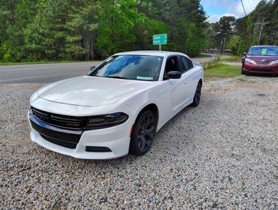 Used 2020 Dodge Charger SXT w/ Blacktop Package