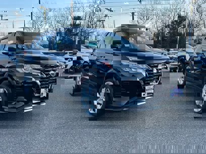 New 2024 Nissan Kicks S