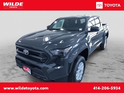 New 2025 Toyota Tacoma SR