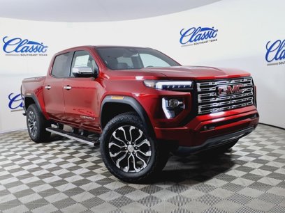 New 2025 GMC Canyon Denali