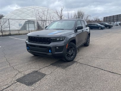 Used 2024 Jeep Grand Cherokee Trailhawk w/ Advanced Protech Group II