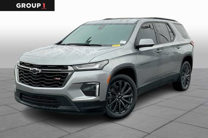 Used 2023 Chevrolet Traverse RS