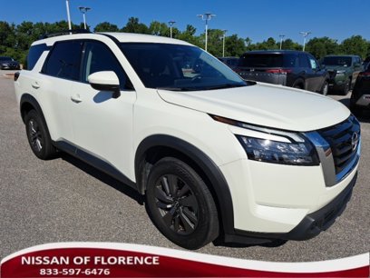 Used 2024 Nissan Pathfinder SV