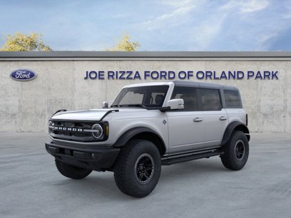 New 2024 Ford Bronco Outer Banks w/ Sasquatch Package