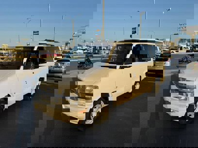 Used 2000 Chevrolet Astro LT