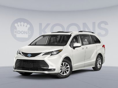 Used 2021 Toyota Sienna XLE