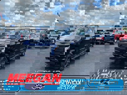 New 2025 Ford F150 Lightning XLT w/ Max Trailer Tow Package