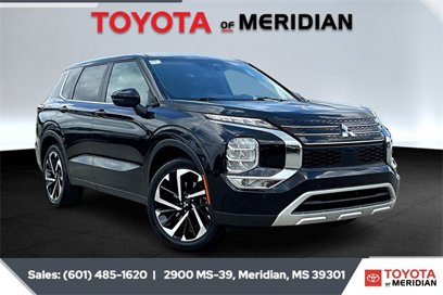 Used 2023 Mitsubishi Outlander SE