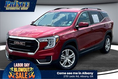 Used 2022 GMC Terrain SLE w/ Driver Convenience Package