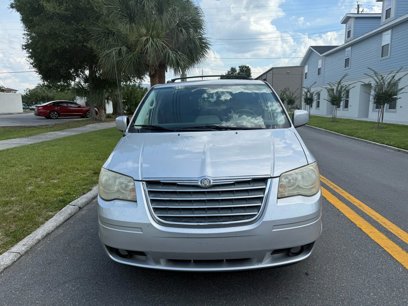 Used 2010 Chrysler Town & Country Touring w/ Trailer Tow Group