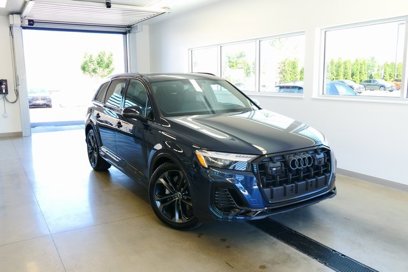 New 2025 Audi Q7 3.0T Prestige